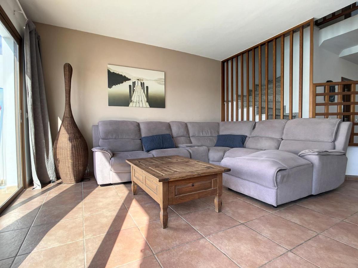 Villa Rosa Gadis 科斯塔特吉塞 外观 照片